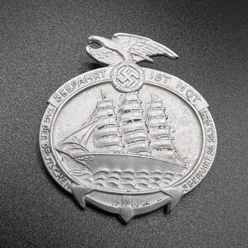 Badge “Seafaring is Essential! – Kaiser of German Seafaring” 1935 Friedrich Hosbach, Hannover-Linden