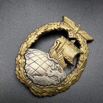 Auxiliary Cruiser War Badge [C. E. Junсker]   