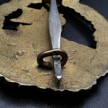 Auxiliary Cruiser War Badge [C. E. Junсker]   