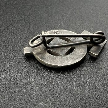 Miniature HJ Sports Badge, 1934 model, in silver RZM code: M1/34 [KARL WURSTER]