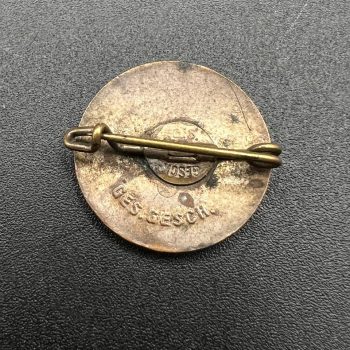 Hitler Youth membership badge   Early version
