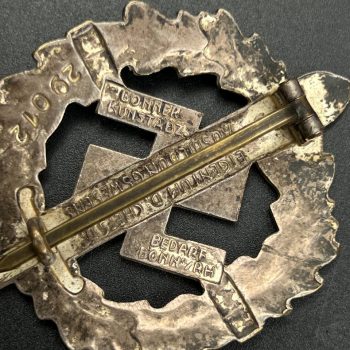  SA Sports Badge model 1933 in silver     [BONNER KUNSTABZ]   Numbered - 29012