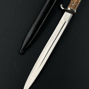 Officer’s dress bayonet  [Puma]   Stag Grip