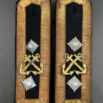 Oberfeldwebel shoulder straps  Kriegsmarine   