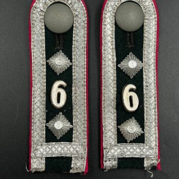 Oberfeldwebel shoulder straps  Wehrmacht   