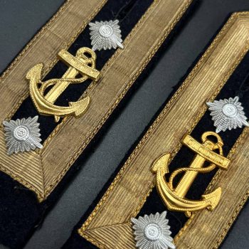 Oberfeldwebel shoulder straps  Kriegsmarine   