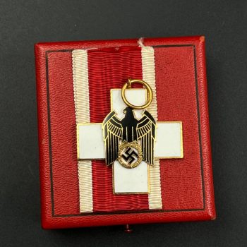 Honorary badge “For Care of the German People”  III class The Third Reich Sample from 1939–1945  Original case 