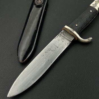 HITLER YOUTH KNIFE (RZM type) [Karl Rob. Kaldenbach] Stamp - M7/72  