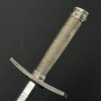 HITLER YOUTH LEADER DAGGER  [E. & F. Horster] Stamp - M7/36  