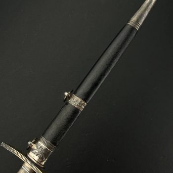 HITLER YOUTH LEADER DAGGER  [E. & F. Horster] Stamp - M7/36  