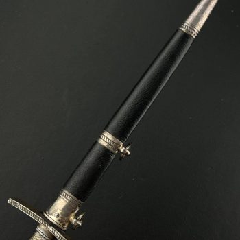 HITLER YOUTH LEADER DAGGER  [E. & F. Horster] Stamp - M7/36  